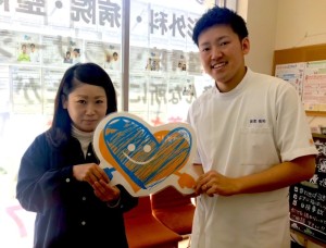 曲げないと立てなかったのが、まっすぐ立てるようになりました！